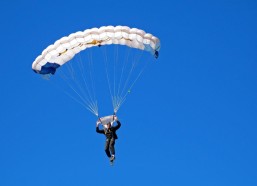 【开云app】国足再迎前南地区主帅，力求规避双重领导困局并追寻米卢式成功