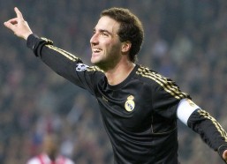 开云娱乐|亚冠联赛突发健康危机，阿联酋劲旅瓦赫达大规模核酸阳性，被迫退赛引赛制震荡