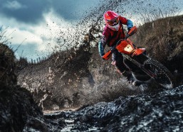 开云娱乐：英雄联盟官微揭晓赛事发展前瞻，重塑电竞未来格局