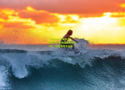 【kaiyun】赛后温情时刻，索博斯洛伊赠衣C罗，致敬葡萄牙巨星