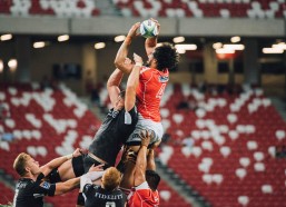 开云娱乐|六万球迷涌入梭鱼湾见证历史 李国旭盛赞福地魔力