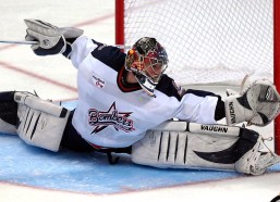 【开云体育】谢泼德双球定乾坤，帅气瞬间引爆赛场